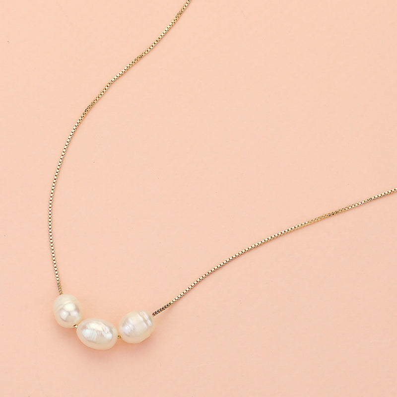 Gold Pearl Necklace